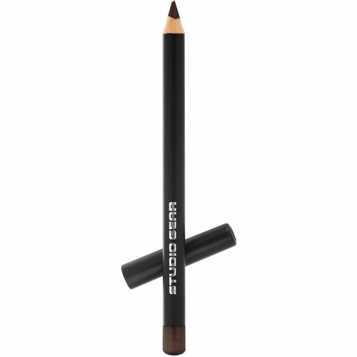 Bella Bundle makeup set featuring a versatile black eyeliner pencil for precise application